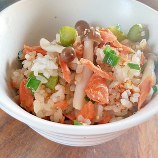 鮭と野菜の炊き込みご飯